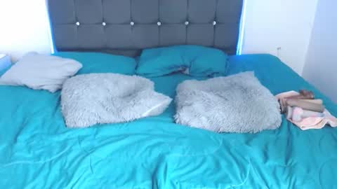 Selena online show from November 25, 6:42 pm