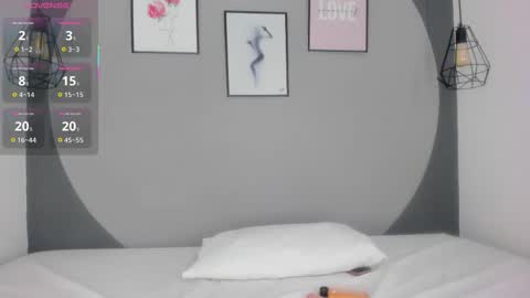 Snapshot of selena_monroy chatting on September 30, 11:05 am Selena online show from September 30, 11:05 am