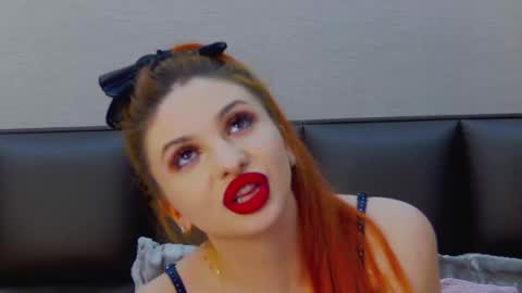 SelenaHanson online show from February 28, 10:50 pm