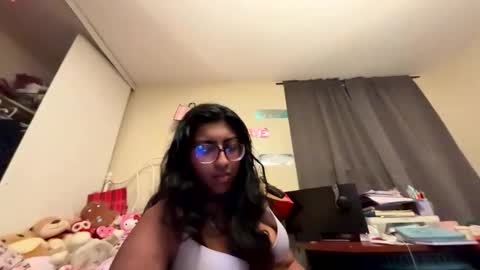 selenaprincess2 online show from February 25, 11:58 pm