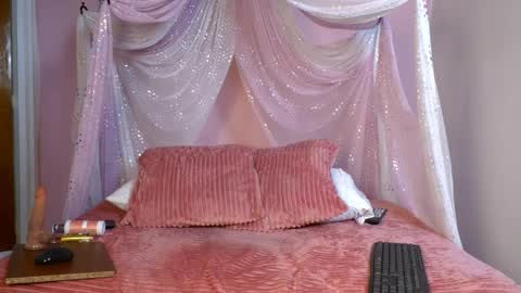 selene online show from May 5, 6:22 pm