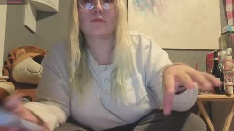 Selene online show from April 4, 12:42 am