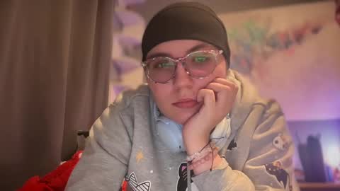 Selene online show from March 7, 6:11 pm