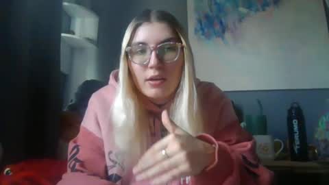 Selene online show from December 24, 6:17 pm