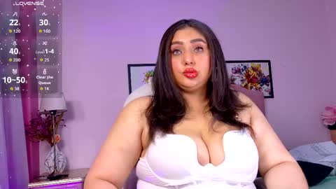 Selenee online show from May 28, 11:52 am