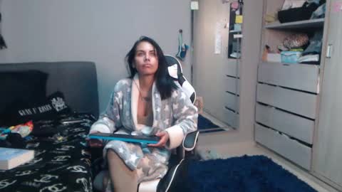 S online show from February 20, 5:14 pm