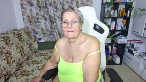 Selenna online show from March 6, 1:58 am