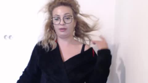 Selenna online show from October 2, 1:49 pm