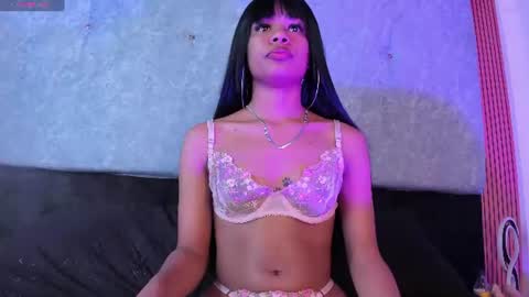 selenne_jonnes online show from June 17, 11:28 pm