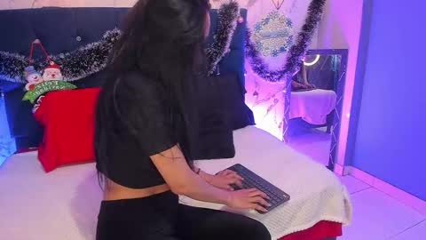 seleny_fitness1 online show from December 15, 11:37 am