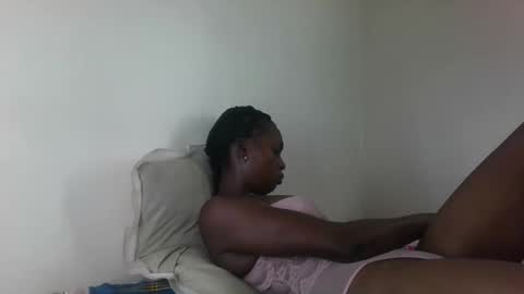 sellinprinces online show from September 28, 6:57 pm