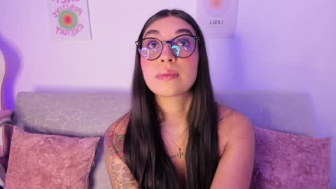 sensualhaven_ online show from January 3, 11:33 pm