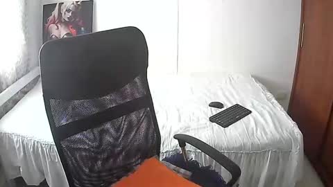 senthix  heyy promo en OnlyFans aprovecha 85 descuento online show from November 15, 7:15 pm