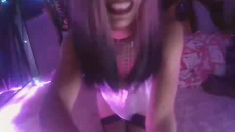 sequoia8888 online show from February 28, 9:09 am