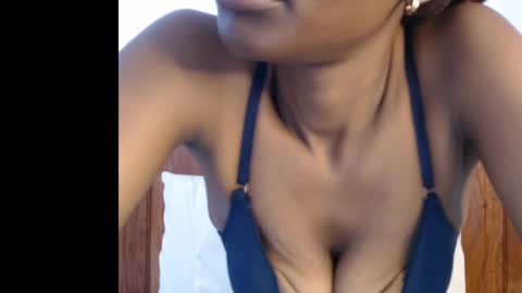 Anne online show from February 14, 9:24 am