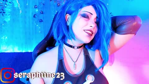 seraphine online show from December 4, 3:48 am