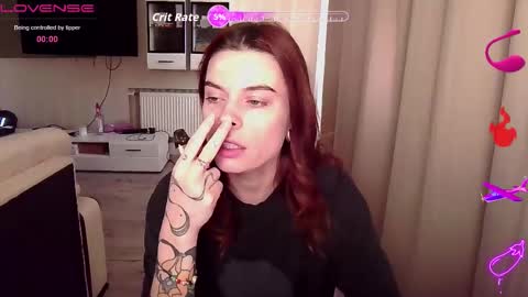 Snapshot of serenamilss chatting on September 27, 7:37 am serenamilss online show from September 27, 7:37 am