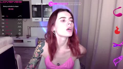 Snapshot of serenamilss chatting on December 27, 7:03 pm serenamilss online show from December 27, 7:03 pm