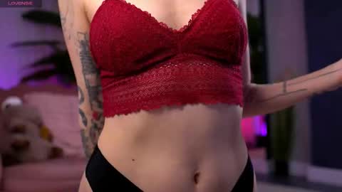 Serena online show from November 18, 11:44 am