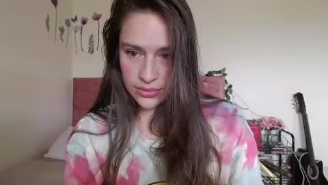 serenity_crystal online show from February 1, 4:11 pm