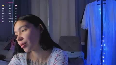 Snapshot of sergantt53 chatting on October 13, 3:20 am Ariana online show from October 13, 3:20 am