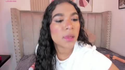 Danna  online show from April 14, 2:44 am