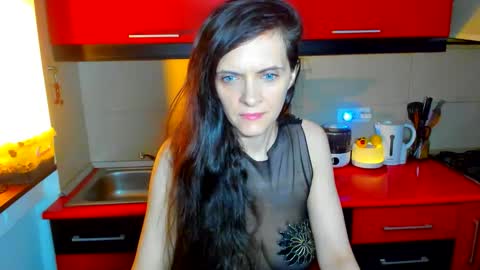 sexqueen1111 online show from February 11, 3:20 am