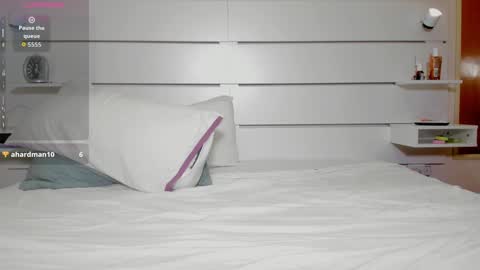 Andrea online show from February 22, 3:46 pm