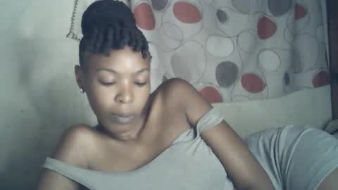 sexxy_curvy23 online show from February 13, 3:41 am