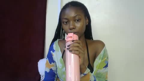 vicky online show from April 18, 7:58 pm