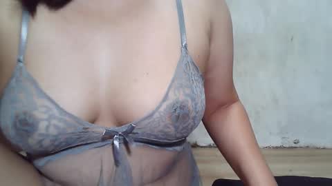 ashley online show from October 27, 5:08 pm