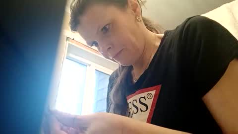 sexy_brunette8826 online show from April 8, 1:19 am