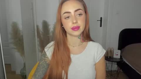 C o r a l i e online show from December 4, 2:41 pm