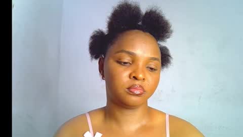 Clara online show from December 1, 7:27 pm