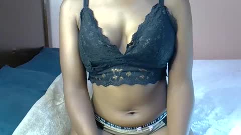 Ellahh online show from February 20, 9:11 am