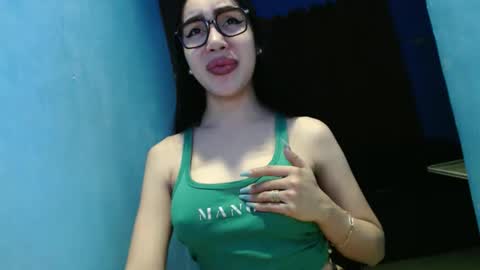 sexy_emily92 online show from February 28, 1:43 pm