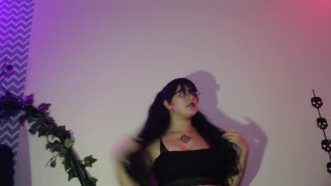    online show from March 11, 3:02 pm