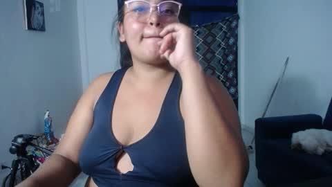 Snapshot of sexy_love_15 chatting on September 28, 8:08 am SIRENA LOVE online show from September 28, 8:08 am