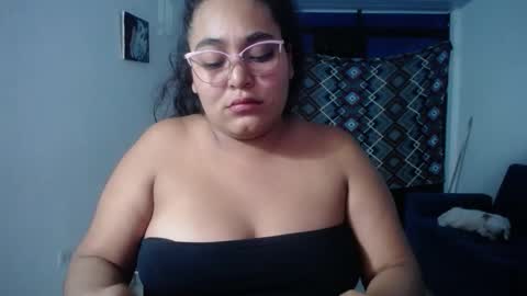 Snapshot of sexy_love_15 chatting on September 29, 9:25 am SIRENA LOVE online show from September 29, 9:25 am