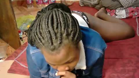 Luna online show from April 7, 6:43 pm