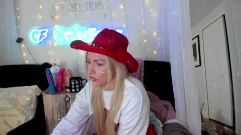 Ashley Teal online show from February 3, 1:41 am