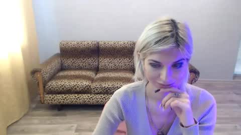 sexybeatriice online show from November 28, 8:17 am