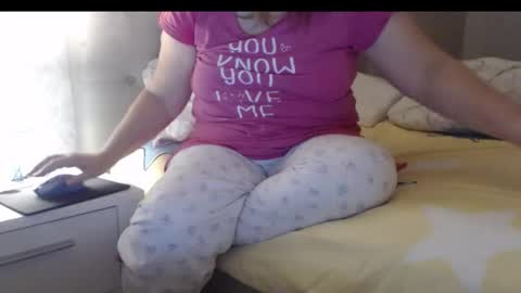 Sexyblonde4u58 online show from January 9, 5:12 am