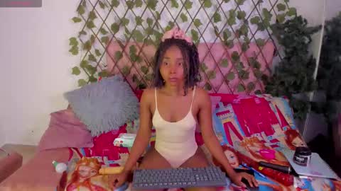 sofia online show from February 22, 8:04 am