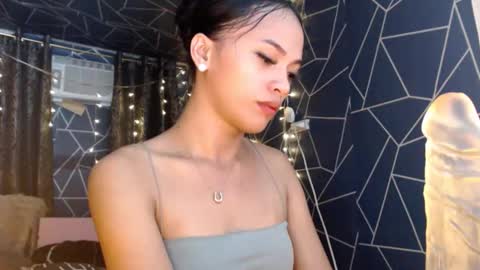 Miss Cheng online show from November 6, 9:59 am