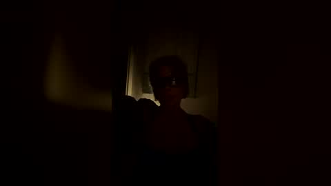 Cutiecougarr online show from May 2, 7:22 am