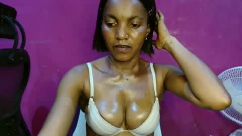 sexydoll32 online show from March 21, 12:48 am