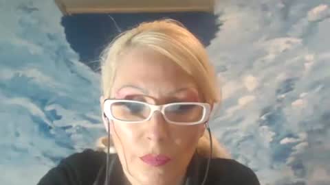 ENI pvt moan your name  WHEN I M NOT online you tell me in SNAPCHAT deal yes add me...  FREE TWITTER magiconline101...... online show from January 9, 6:47 pm