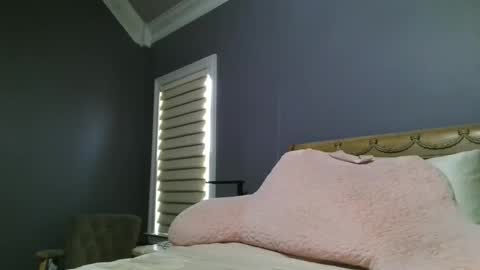 LisaisLuscious online show from March 31, 3:01 pm
