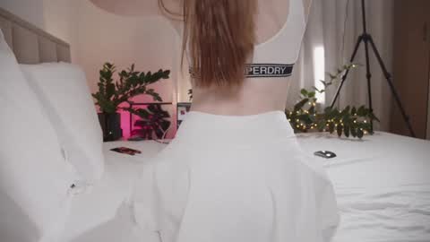 Snapshot of sexygamesx chatting on September 29, 9:53 pm SexyGames online show from September 29, 9:53 pm